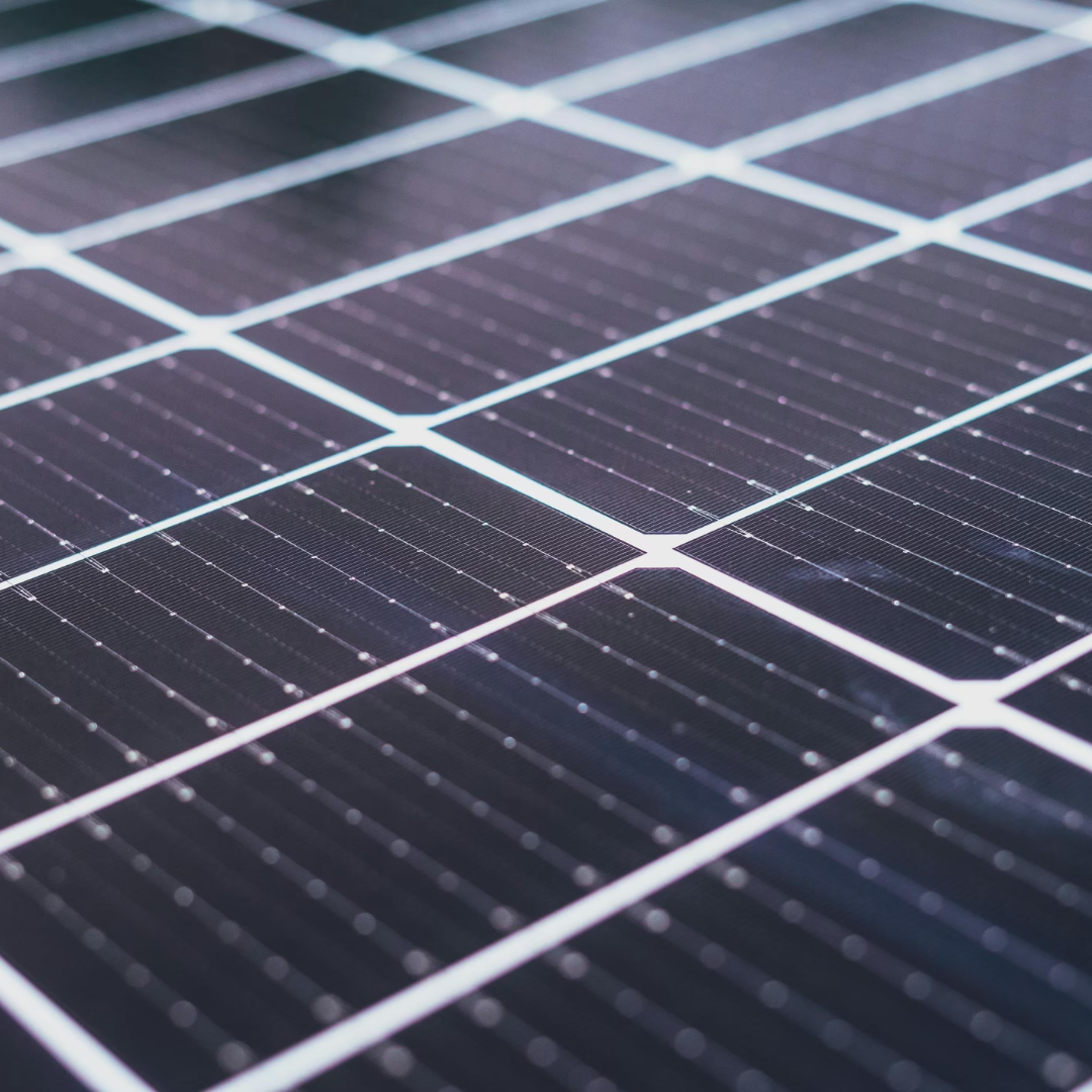 Solar panels and batteries affected by rising battery prices